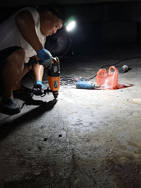 屋面防水裂缝补漏