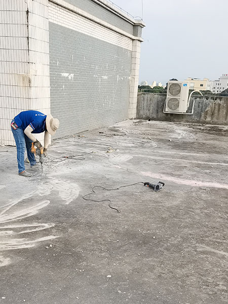 屋面防水裂缝补漏