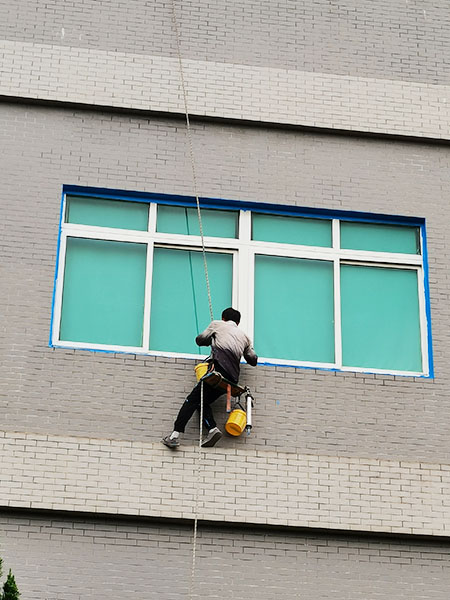 窗户防水补漏
