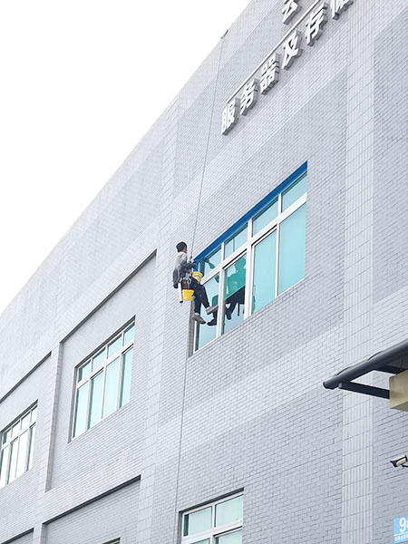 窗户防水补漏